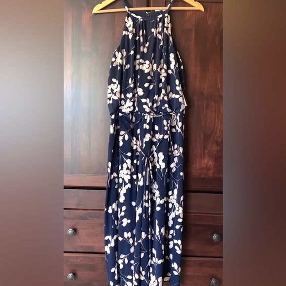 NWT Maggie London Navy/rose jumpsuit - Picture 4 of 4